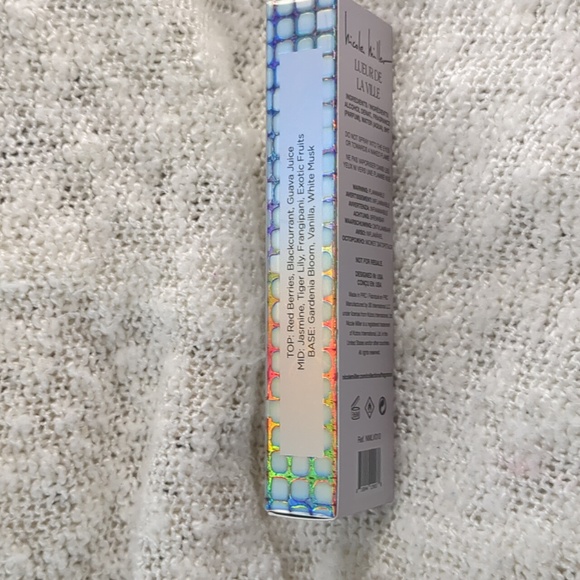 Nicole Miller Lueur De La Ville Fragrance, 10ml/0.34fl oz - Picture 8 of 9